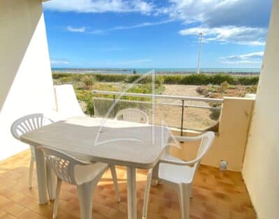 Palavas-Les-Flots – Rive droite – Studio cabine en rdc vue mer avec terrasse et place de parking privée