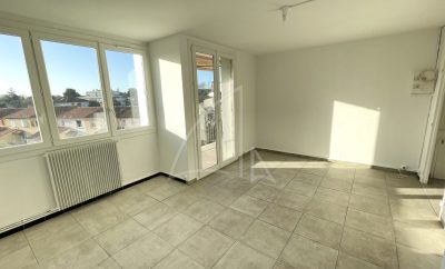 MONTPELLIER / Appartement T3 / Superbe appartement avec balcon et parking, au centre ouest de Montpellier.