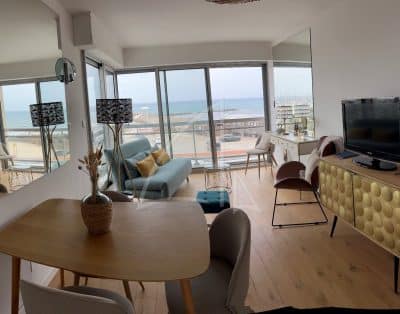 Superbe T2, vue mer, ascenseur, vue magnifique et degagée sur mer