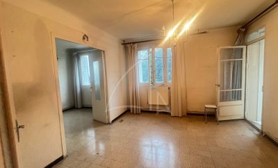 Beaux-Arts: T3 a rénover avec garage proche centre-ville et Tram