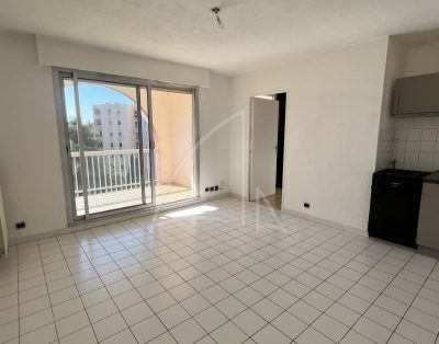 LOCATION VIDE À L’ANNÉE – MONTPELLIER – T1 BIS QUARTIER BOUTONNET AVEC TERRASSE ET PARKING