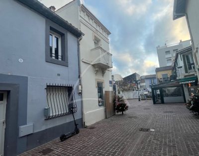 Au cœur de Palavas-les-Flots, cette charmante maison de ville de type 3 totalement rénovée.