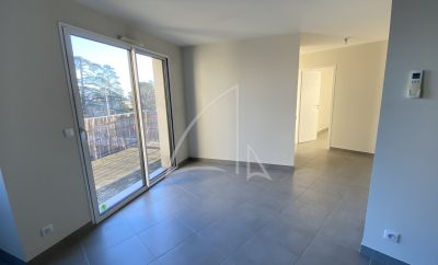 LOCATION VIDE À L’ANNÉE – MONTPELLIER – CHARMANT T3 CLIMATISÉ AVEC DEUX TERRASSES