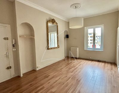 LOCATION VIDE À L’ANNÉE – MONTPELLIER – SUBLIME APPARTEMENT DE TYPE 4 AU COEUR DU CENTRE-VILLE