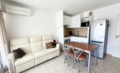 LOCATION MEUBLÉE À L’ANNÉE – PALAVAS-LES-FLOTS – CHARMANT STUDIO CABINE AVEC LOGGIA ET GARAGE