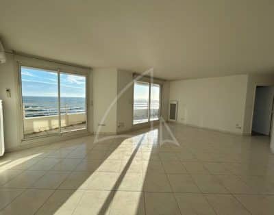 Magnifique emplacement T4+garage+cave, vue mer en 1ere ligne