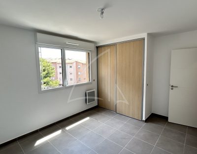 LOCATION VIDE À L’ANNÉE – MONTPELLIER – SUPERBE APPARTEMENT DE TYPE 2 AVEC PLACE DE PARKING