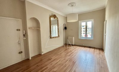 LOCATION VIDE À L’ANNÉE – MONTPELLIER – SUBLIME APPARTEMENT DE TYPE 4 AU COEUR DU CENTRE-VILLE