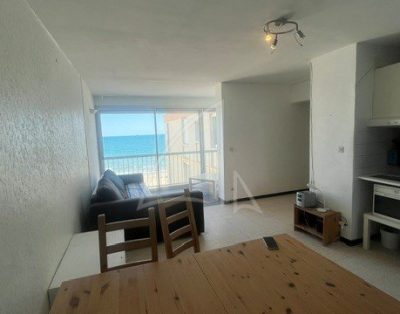 Palavas: 42,95m² habitables dont 35.35m² loi carrez vue mer, 1ere ligne