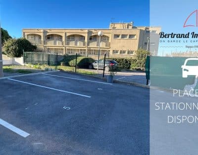 LOCATION À L’ANNÉE – PALAVAS-LES-FLOTS – PLACE DE PARKING PRIVATIVE AERIENNE